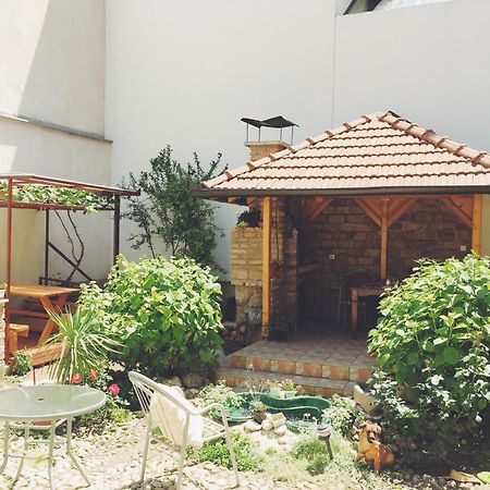 Guest House Nizama'S Place SJJ Exterior foto
