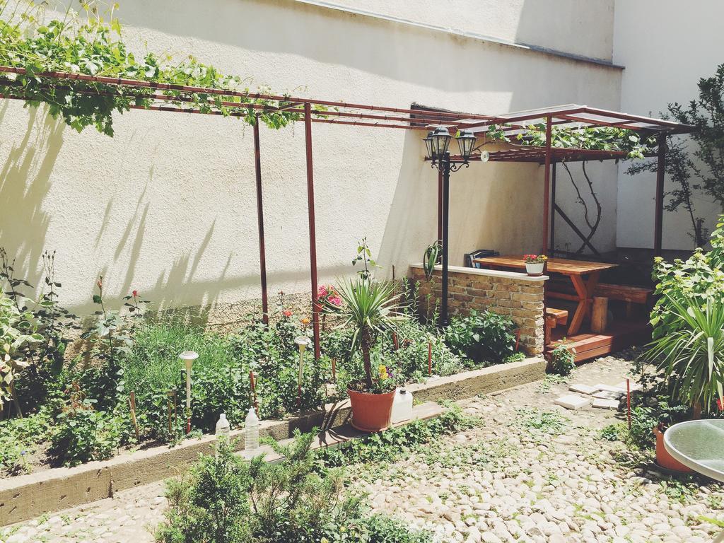 Guest House Nizama'S Place SJJ Exterior foto
